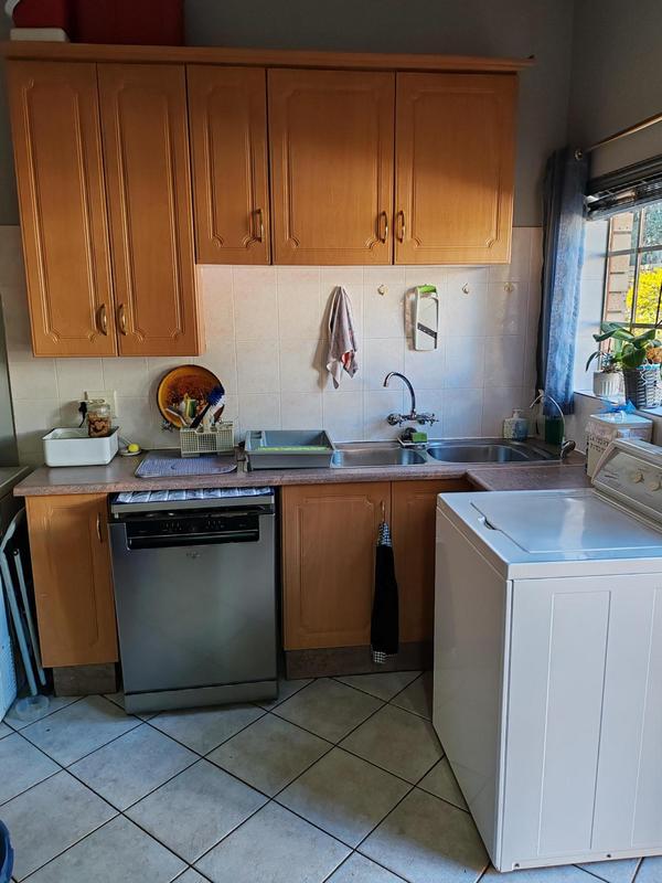 4 Bedroom Property for Sale in Eldoraigne Gauteng