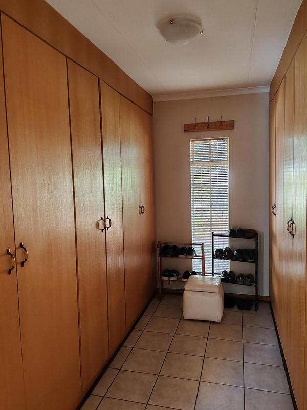 4 Bedroom Property for Sale in Eldoraigne Gauteng