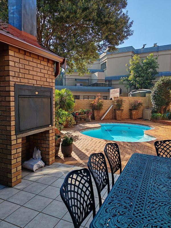4 Bedroom Property for Sale in Eldoraigne Gauteng