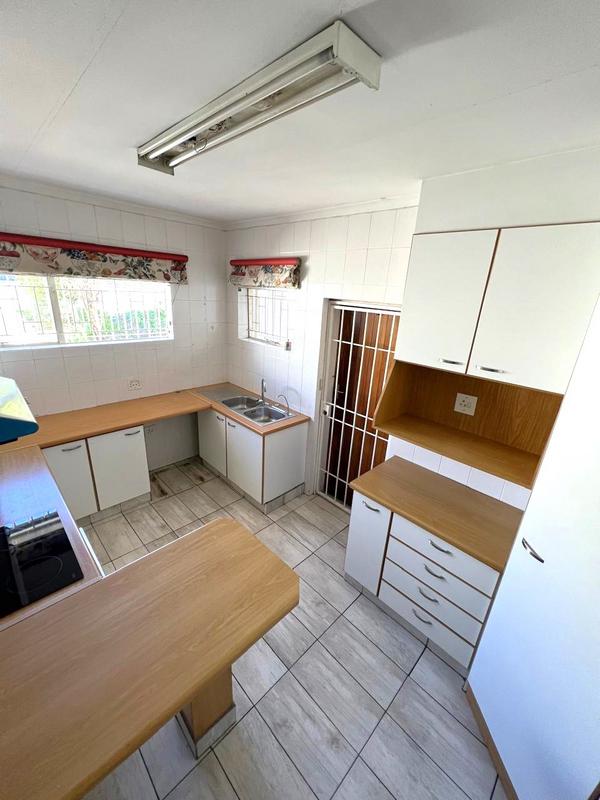To Let 2 Bedroom Property for Rent in Bryanston Gauteng