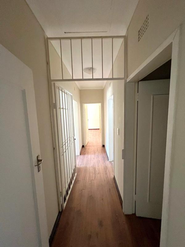 To Let 2 Bedroom Property for Rent in Bryanston Gauteng
