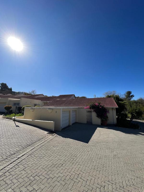 To Let 2 Bedroom Property for Rent in Bryanston Gauteng
