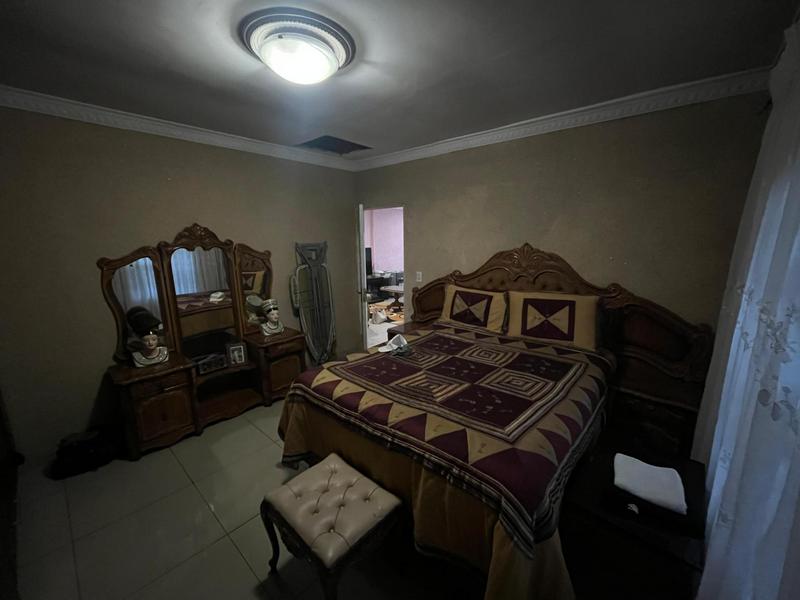 2 Bedroom Property for Sale in Molapo Gauteng