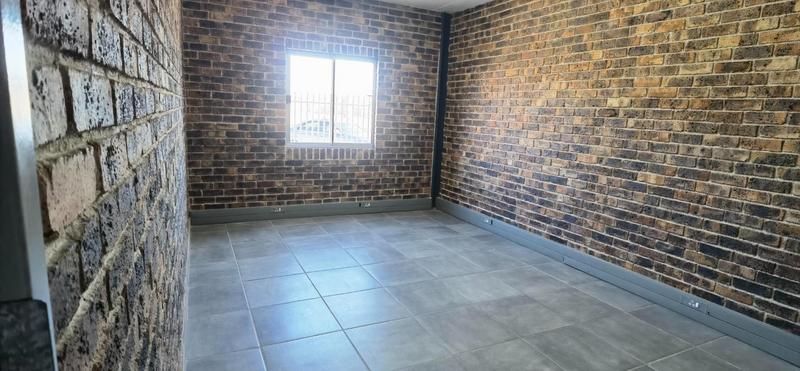 To Let commercial Property for Rent in N4 Gateway Industrial Park Gauteng