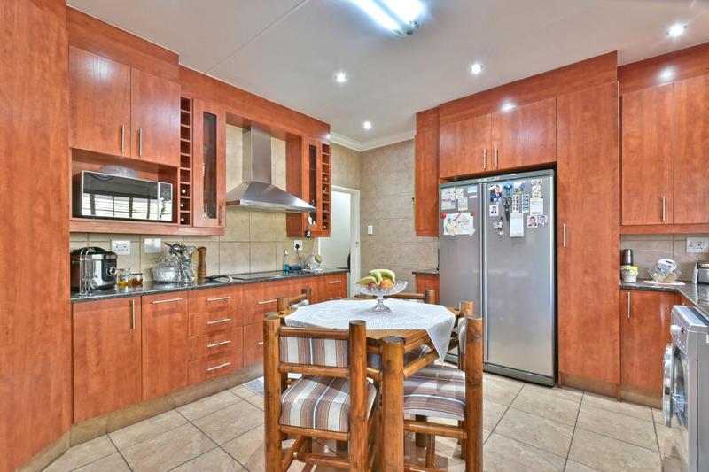 3 Bedroom Property for Sale in Brackenhurst Gauteng