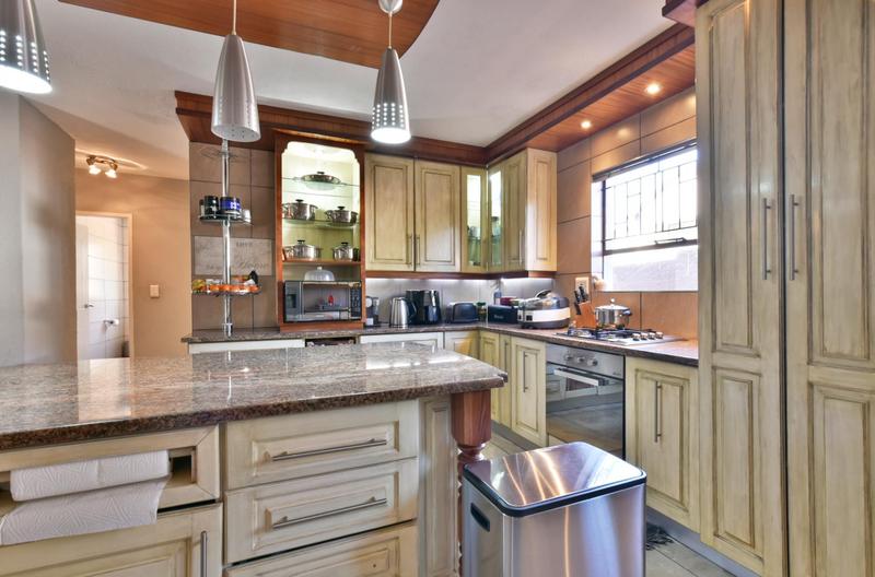 4 Bedroom Property for Sale in Strubensvallei Gauteng