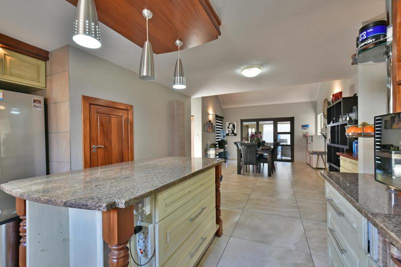 4 Bedroom Property for Sale in Strubensvallei Gauteng