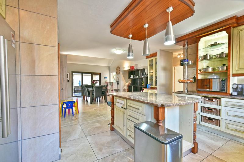 4 Bedroom Property for Sale in Strubensvallei Gauteng