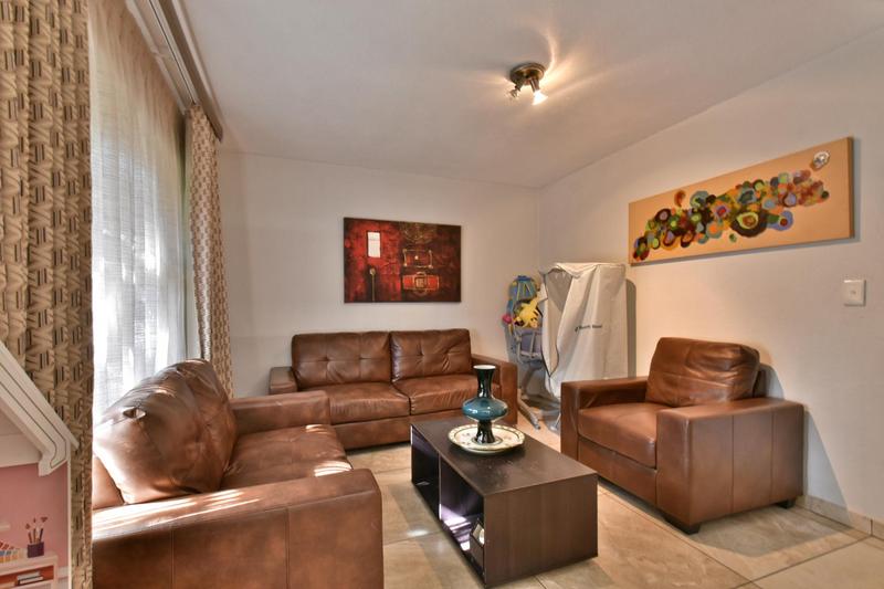4 Bedroom Property for Sale in Strubensvallei Gauteng