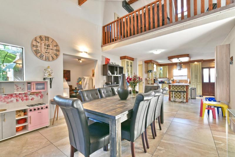 4 Bedroom Property for Sale in Strubensvallei Gauteng