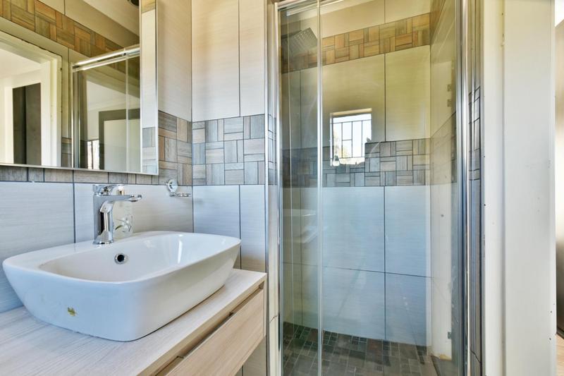4 Bedroom Property for Sale in Strubensvallei Gauteng