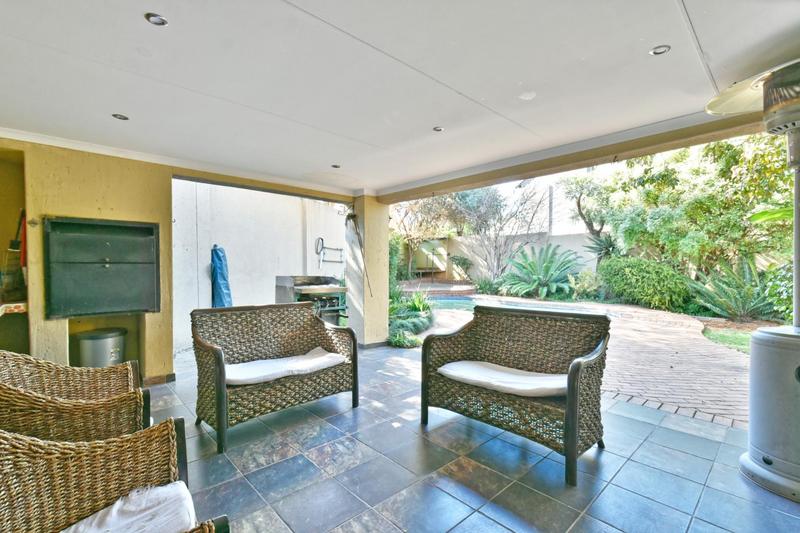 4 Bedroom Property for Sale in Strubensvallei Gauteng