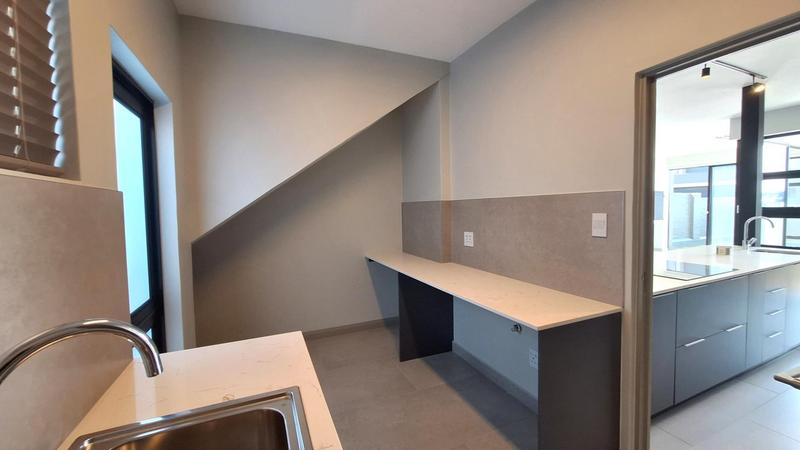 To Let 3 Bedroom Property for Rent in Midstream Meadows Gauteng