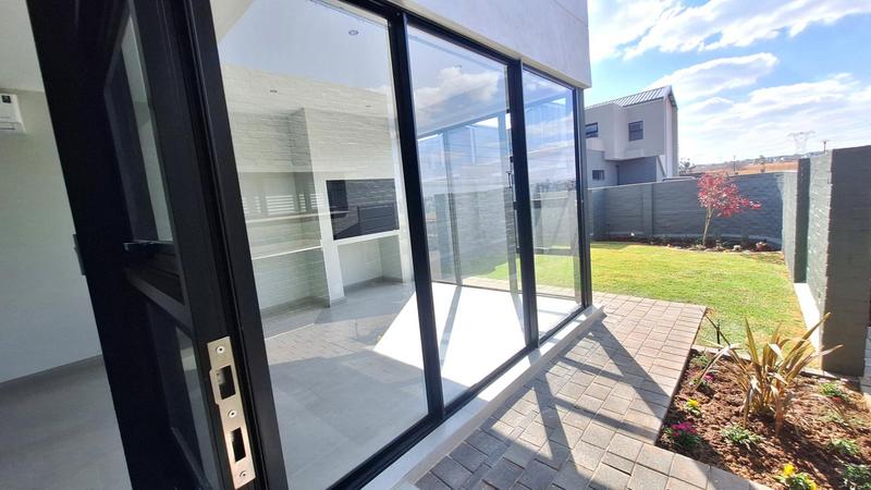 To Let 3 Bedroom Property for Rent in Midstream Meadows Gauteng