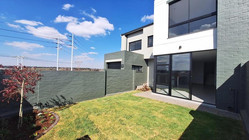 To Let 3 Bedroom Property for Rent in Midstream Meadows Gauteng