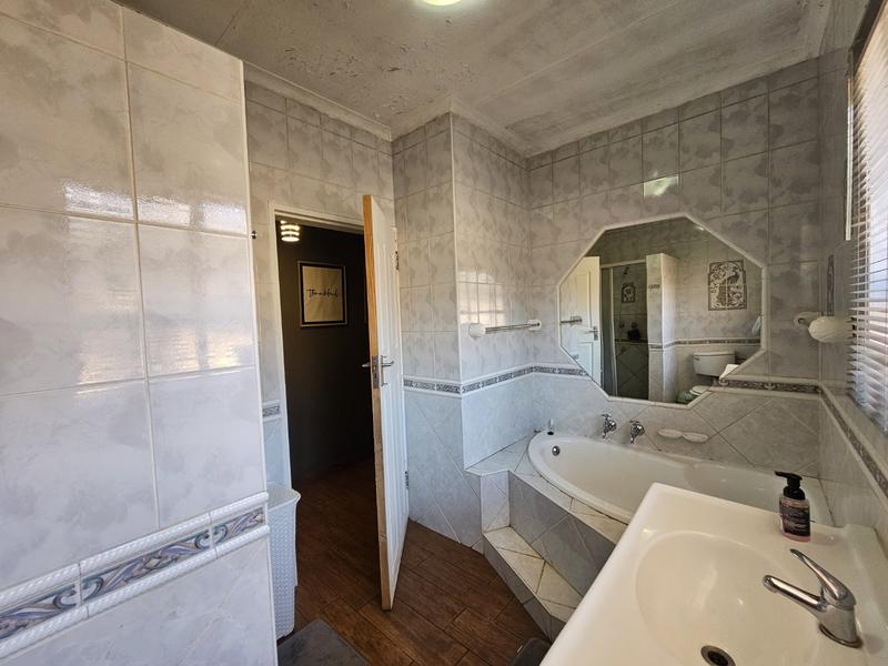 3 Bedroom Property for Sale in Sinoville Gauteng