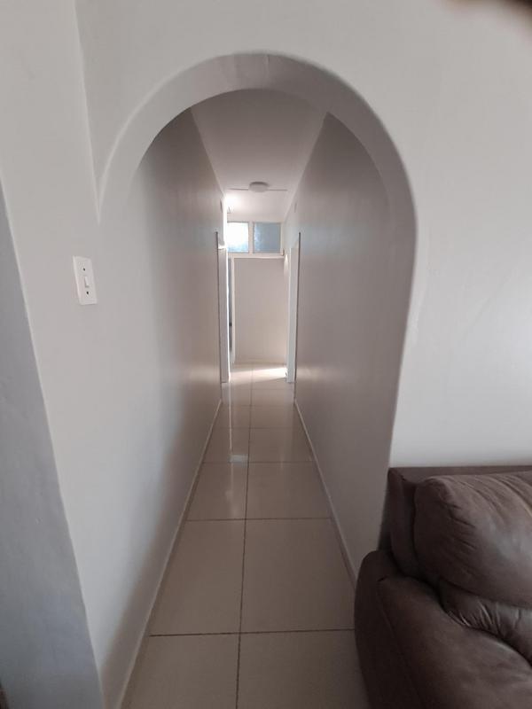 To Let 3 Bedroom Property for Rent in Symhurst Gauteng