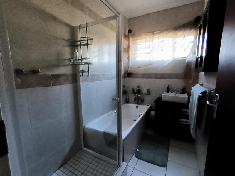 3 Bedroom Property for Sale in Sunnyridge Gauteng