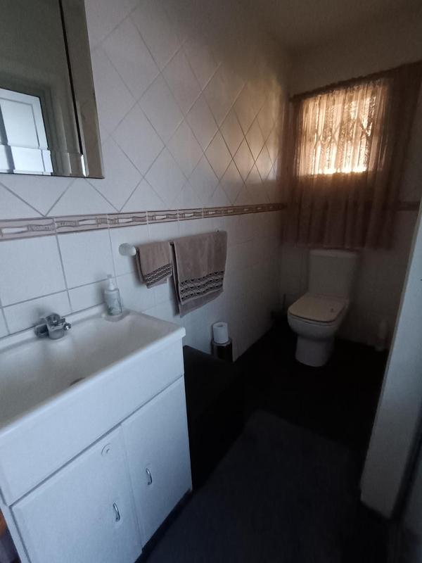 3 Bedroom Property for Sale in Sunnyridge Gauteng