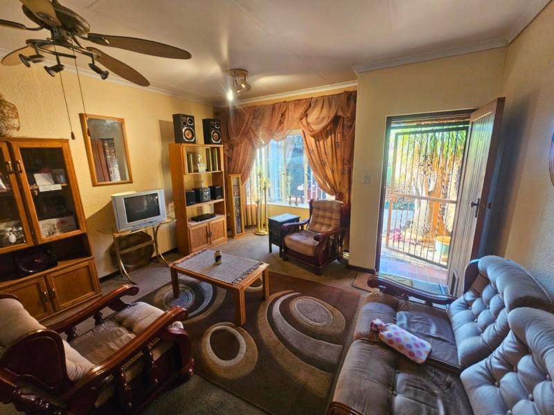 2 Bedroom Property for Sale in Norkem Park Gauteng