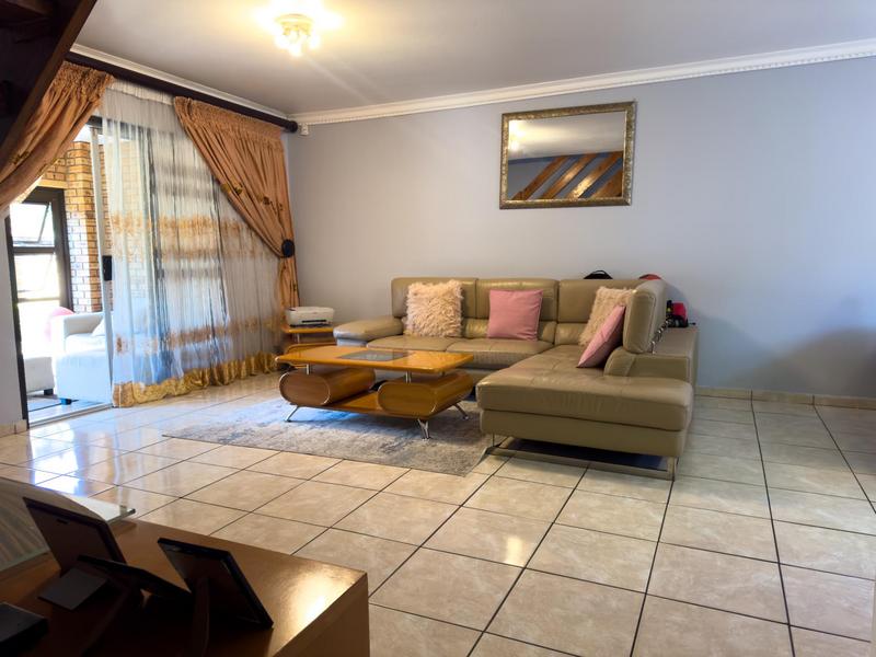3 Bedroom Property for Sale in Willowbrook Gauteng