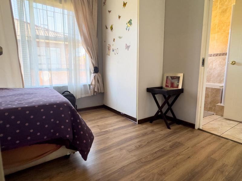 3 Bedroom Property for Sale in Willowbrook Gauteng