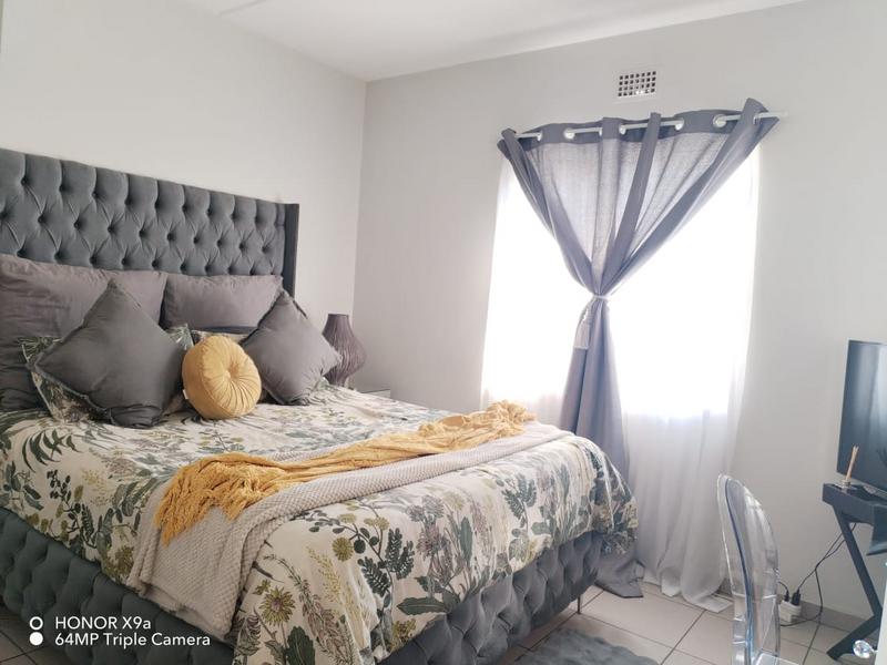 To Let 2 Bedroom Property for Rent in Ravenswood Gauteng