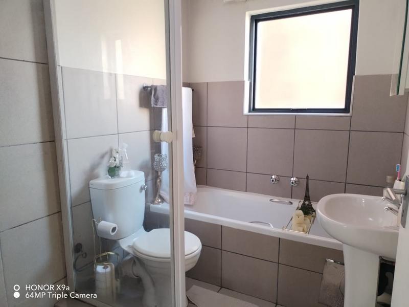 To Let 2 Bedroom Property for Rent in Ravenswood Gauteng