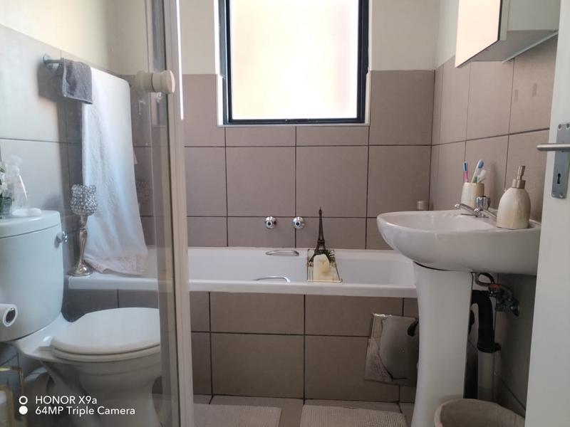 To Let 2 Bedroom Property for Rent in Ravenswood Gauteng