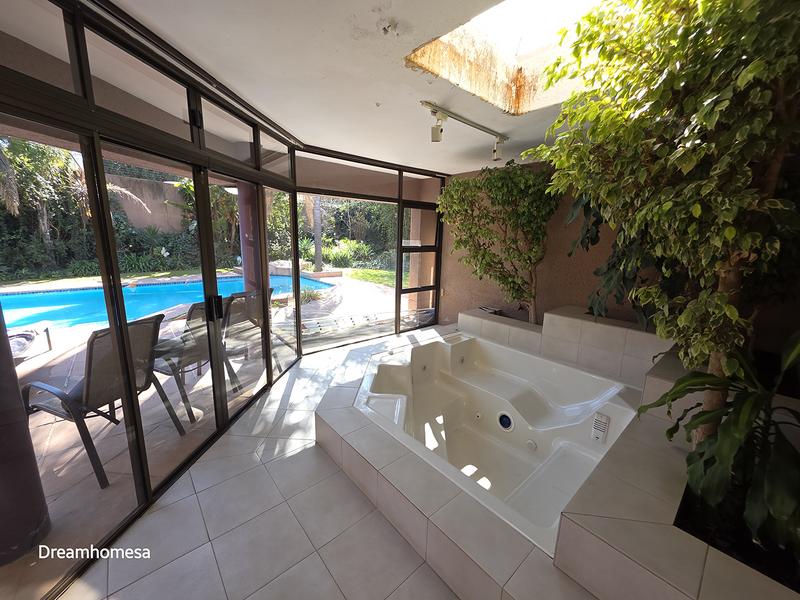 To Let 5 Bedroom Property for Rent in Bryanston Gauteng