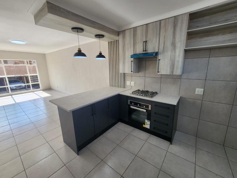 2 Bedroom Property for Sale in Brackendowns Gauteng