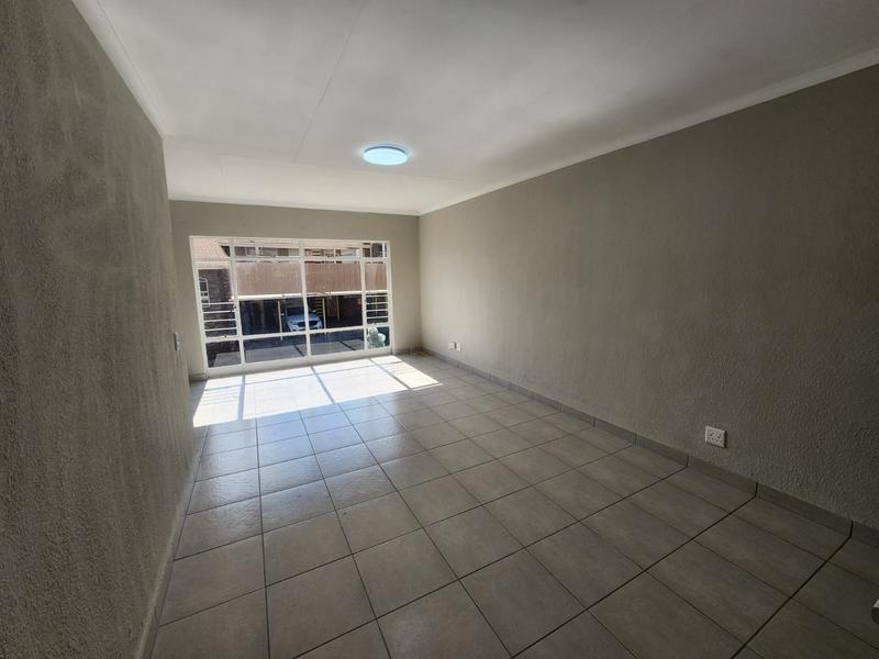 2 Bedroom Property for Sale in Brackendowns Gauteng