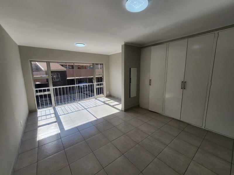 2 Bedroom Property for Sale in Brackendowns Gauteng