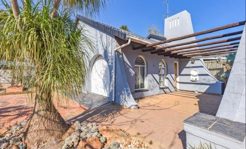 3 Bedroom Property for Sale in Brackendowns Gauteng