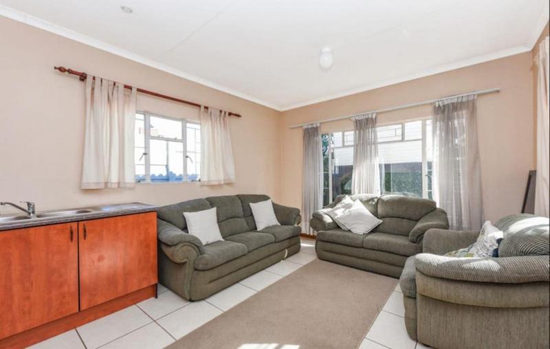 3 Bedroom Property for Sale in Brackendowns Gauteng