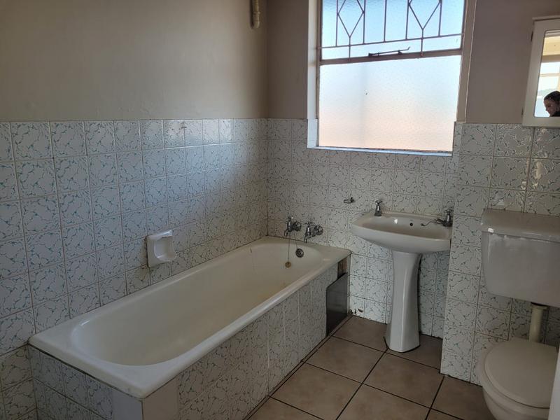 3 Bedroom Property for Sale in New Redruth Gauteng