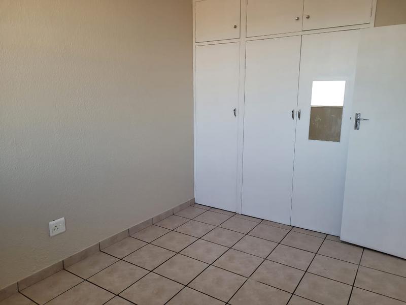 3 Bedroom Property for Sale in New Redruth Gauteng