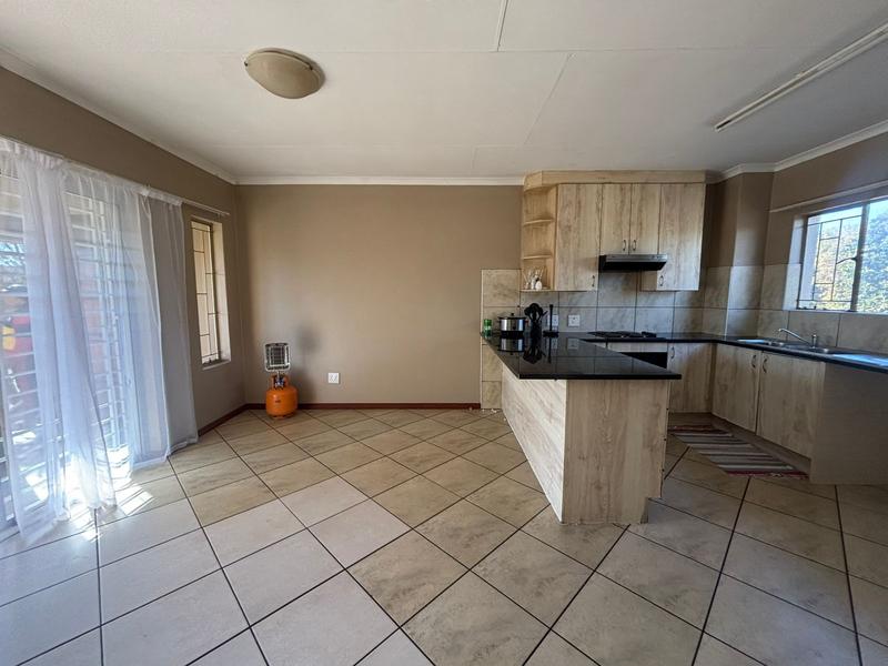 2 Bedroom Property for Sale in Florida Glen Gauteng