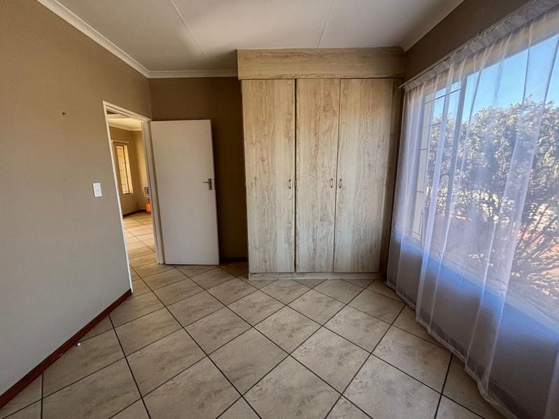 2 Bedroom Property for Sale in Florida Glen Gauteng