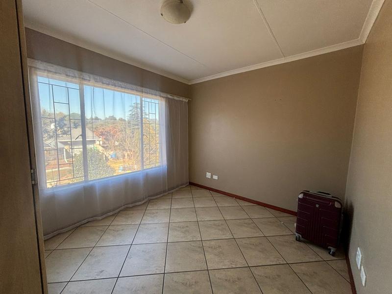 2 Bedroom Property for Sale in Florida Glen Gauteng