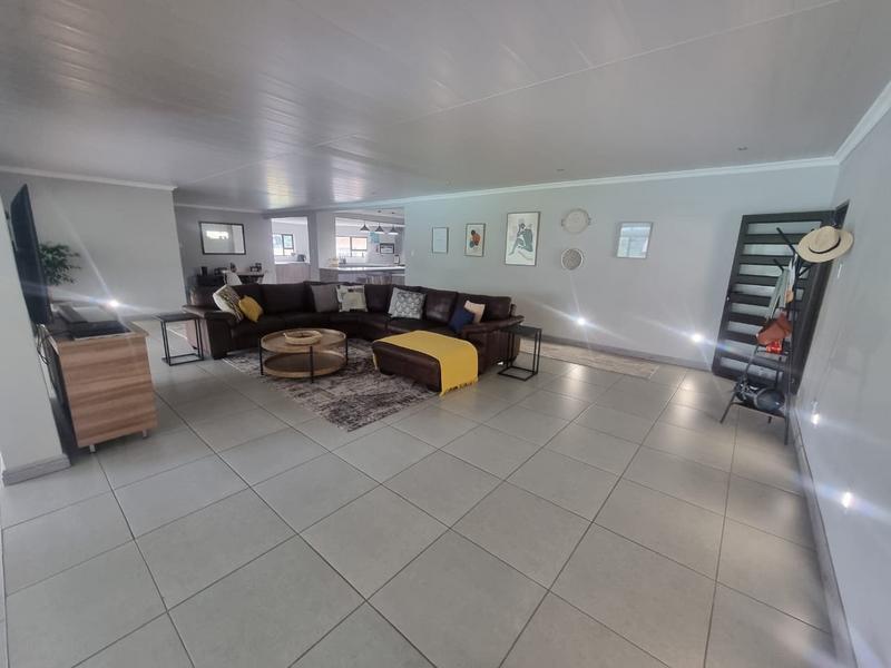 4 Bedroom Property for Sale in Vanderbijlpark SW 5 Gauteng
