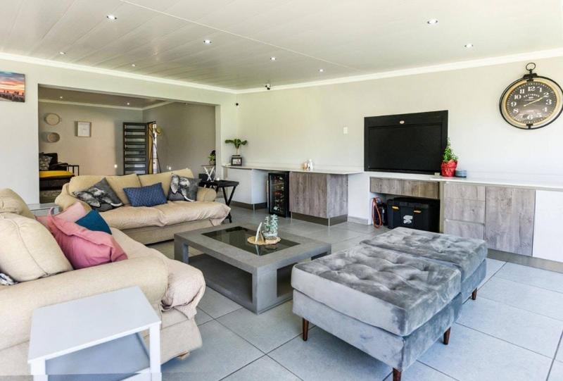 4 Bedroom Property for Sale in Vanderbijlpark SW 5 Gauteng