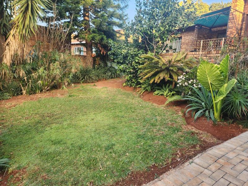 To Let 3 Bedroom Property for Rent in Garsfontein Gauteng