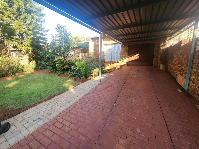To Let 3 Bedroom Property for Rent in Garsfontein Gauteng