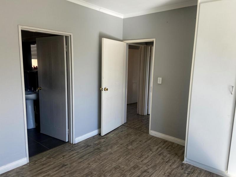 3 Bedroom Property for Sale in Honeydew Manor Gauteng