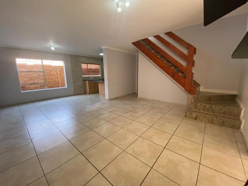 3 Bedroom Property for Sale in Honeydew Manor Gauteng