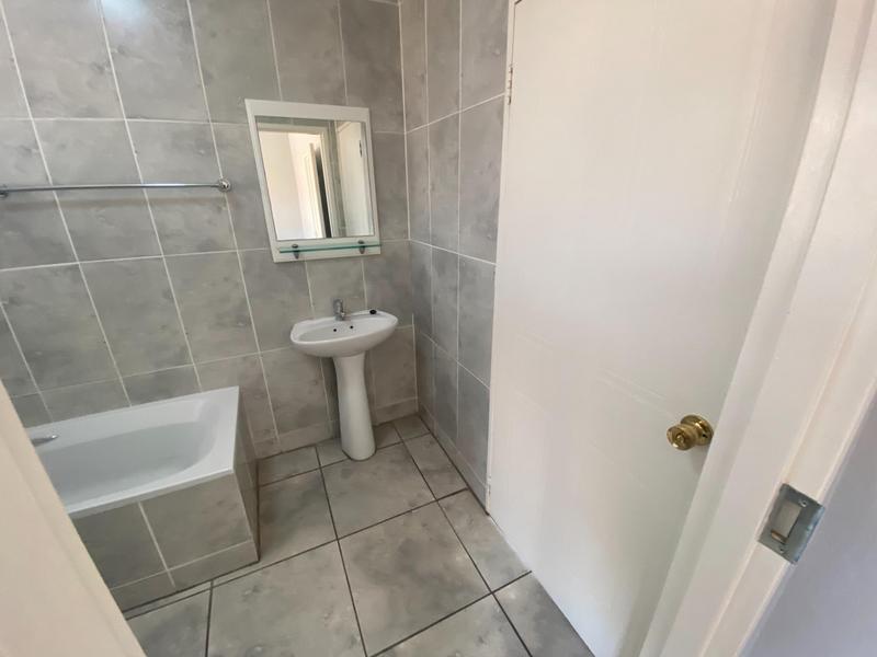 3 Bedroom Property for Sale in Honeydew Manor Gauteng