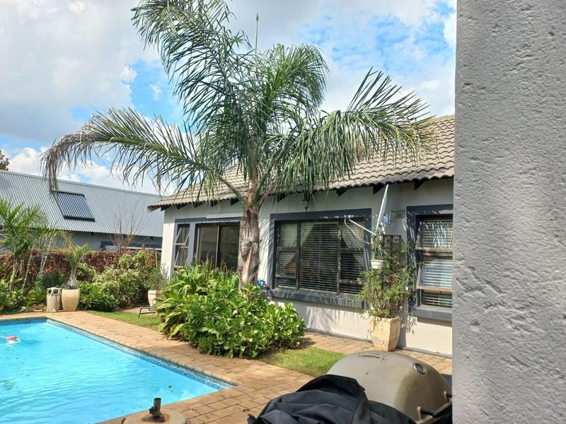 3 Bedroom Property for Sale in Raslouw Glen Gauteng
