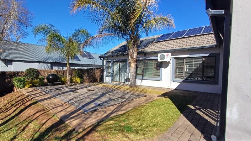 3 Bedroom Property for Sale in Raslouw Glen Gauteng