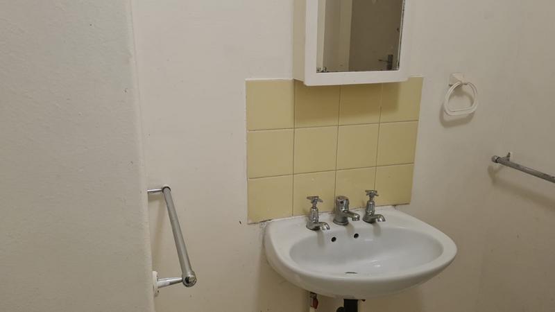 To Let 1 Bedroom Property for Rent in Bedford Gardens Gauteng